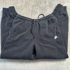 Men’s Nike sweatpants size medium